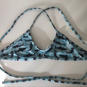 Jolyn “Shark City” Vent Top